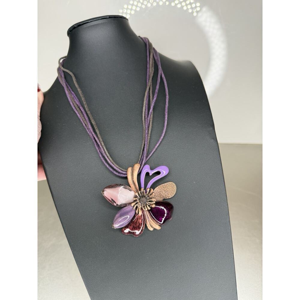Venetian Art Glass Flower Heart Shaped Petal Pendant Purple Necklace Flower
